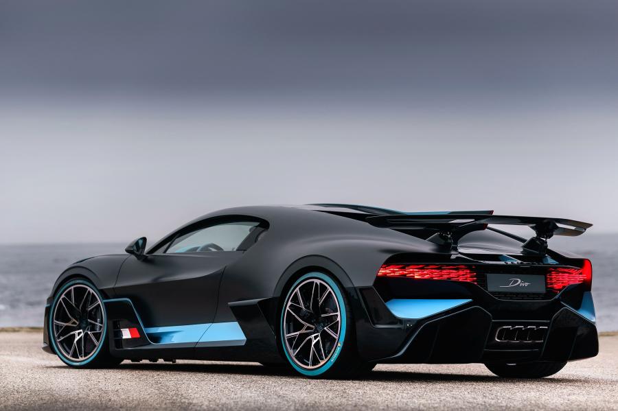  Bugatti Divo 2018 года  (фото 45 из 46)